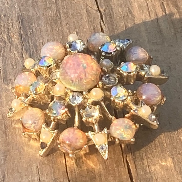 Vintage Lisner Fire Opal Brooch! - Picture 7 of 11